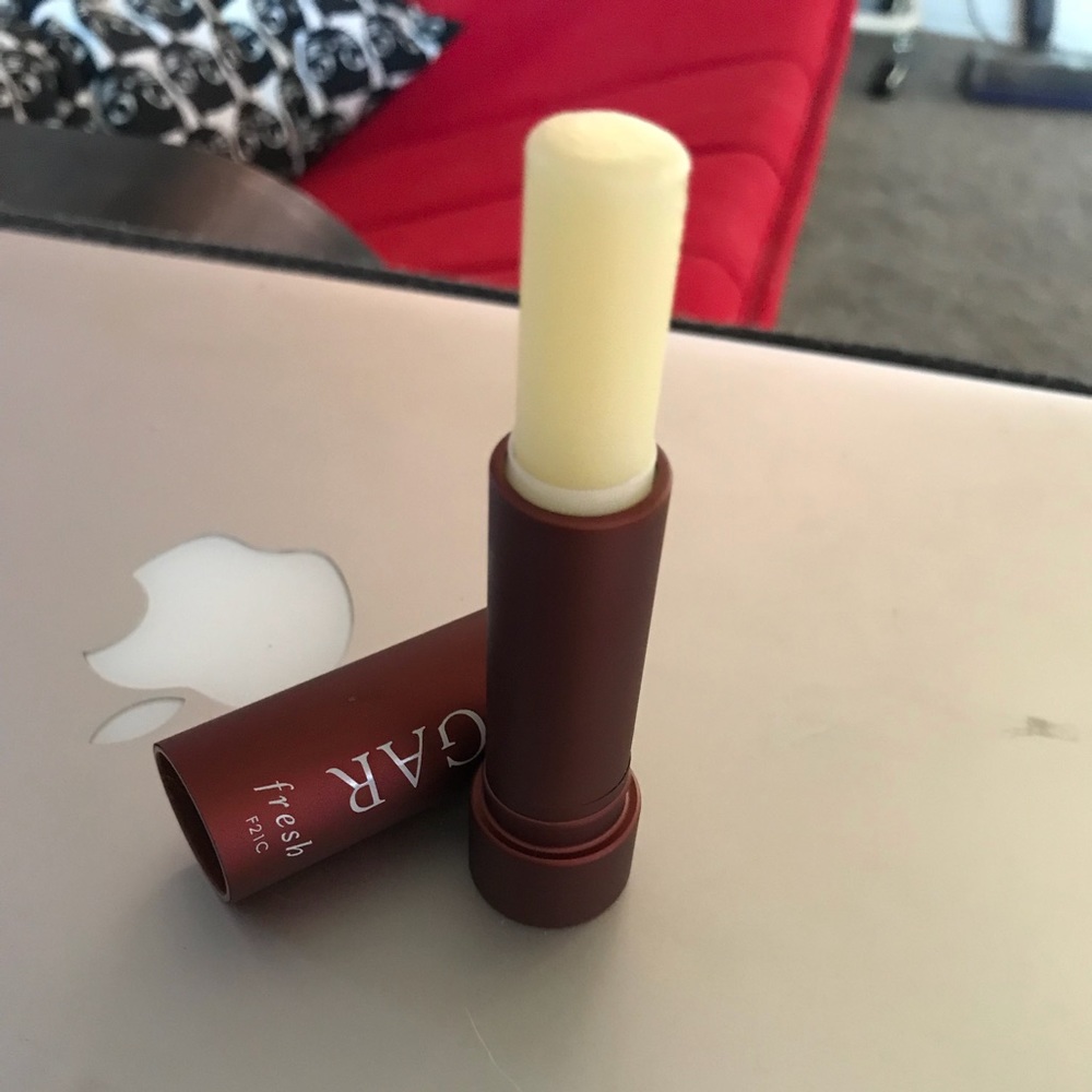 Fresh sugar lip treatment sunscreen SPF 15